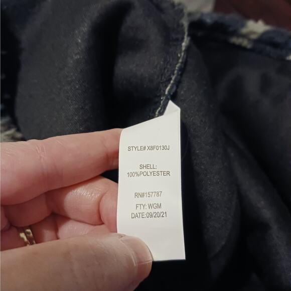 Love + Joy Camouflage Print Button Up Fleece Jacket NWT - Picture 8 of 10